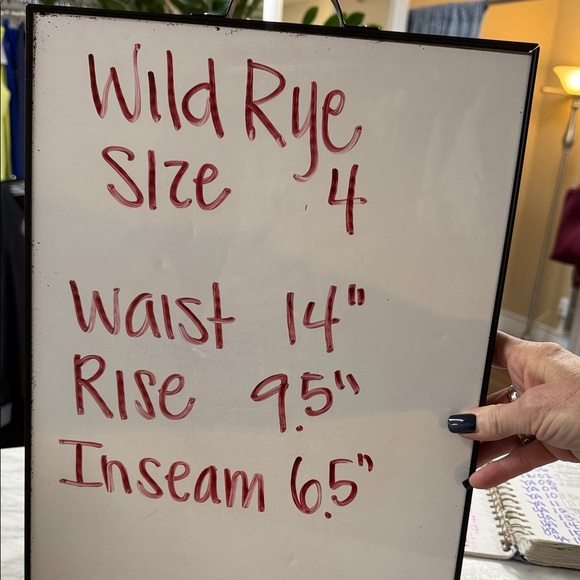 Wild Rye Freda 7" MTB Bike Shorts Size 4 in Desert Dream/Ochre - Picture 8 of 12